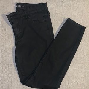 Black Skinny Jeans